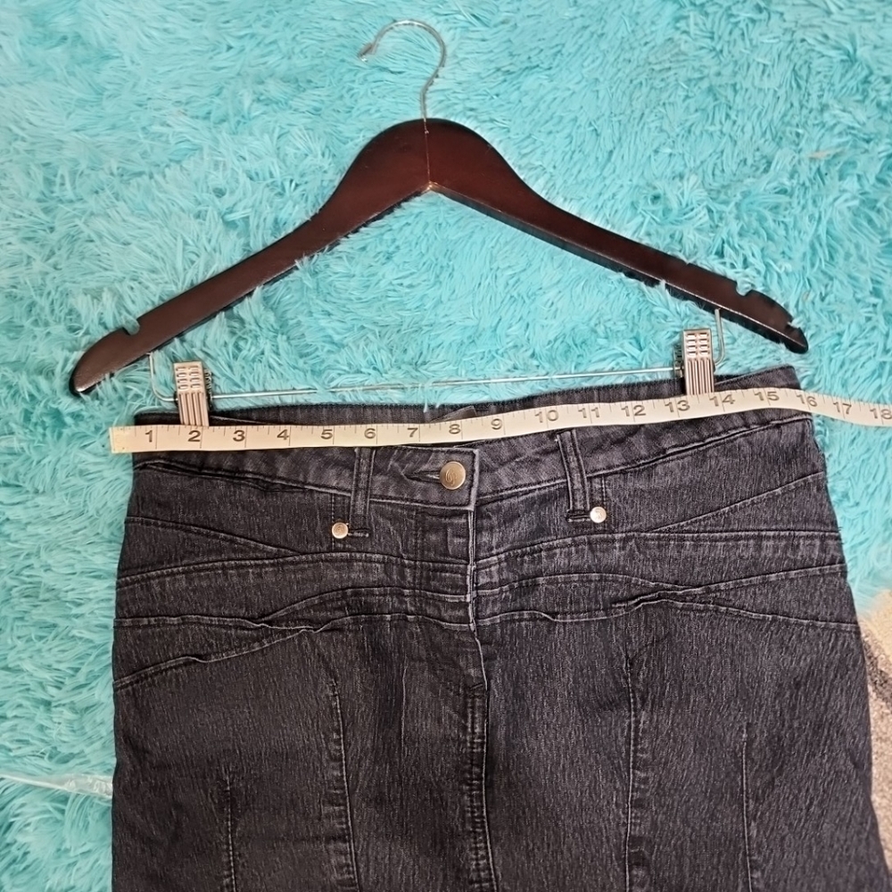 Bisou Bisou Denim Mermaid Skirt. Size 6 - Picture 6 of 6